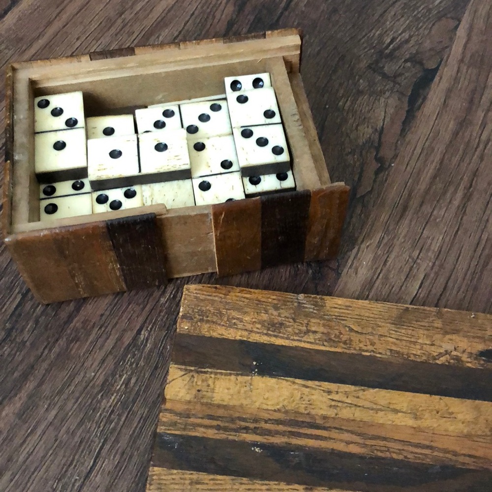 1920’s dominoes - Picture 2 of 4